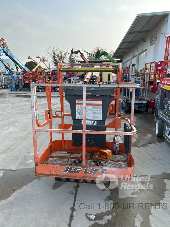2017 JLG E400AJPN Articulating Boom Lift