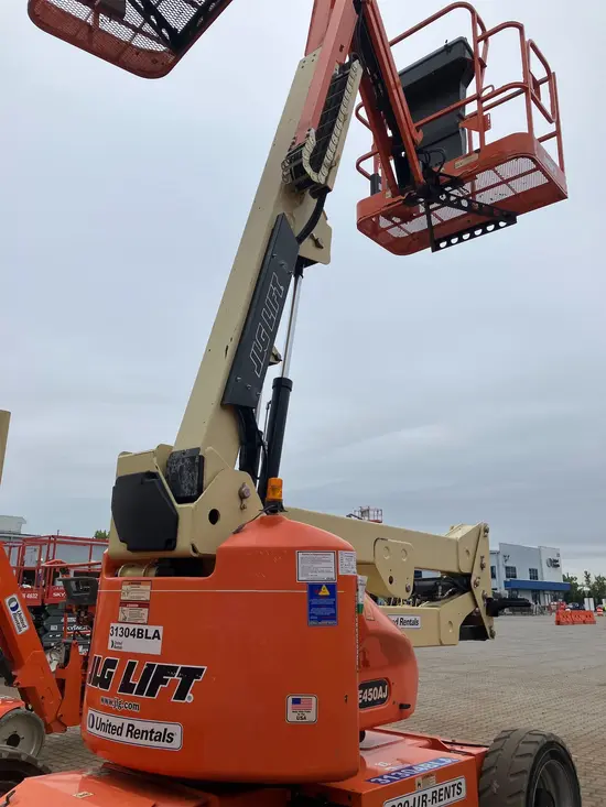 2016 JLG E450AJ Articulating Boom Lift