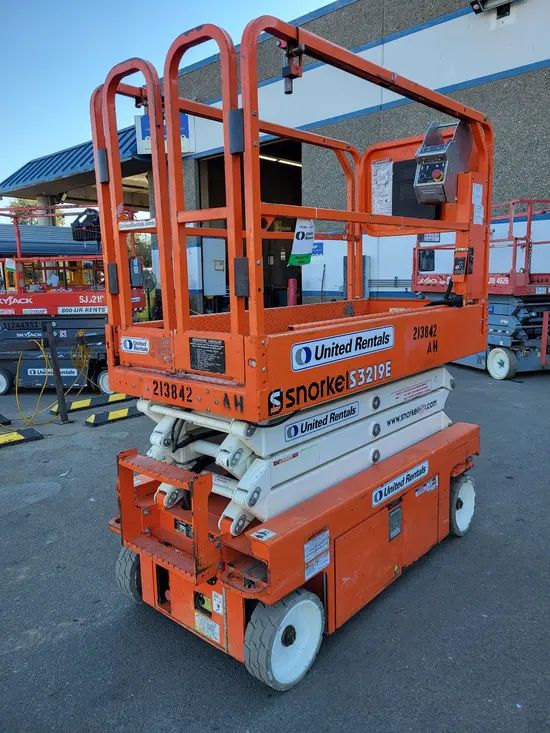 2018 Snorkel S3219E Scissor Lift