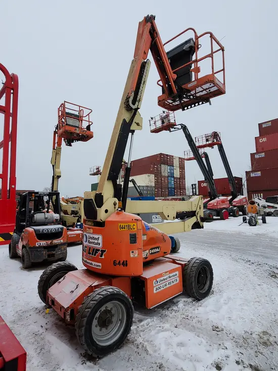 2014 JLG E450AJ Articulating Boom Lift