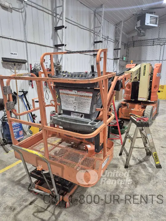 2012 JLG E300AJP Articulating Boom Lift