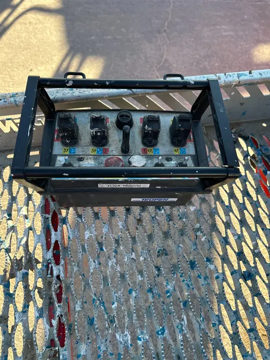 2017 TEUPEN TL72A-BAT Atrium Lift