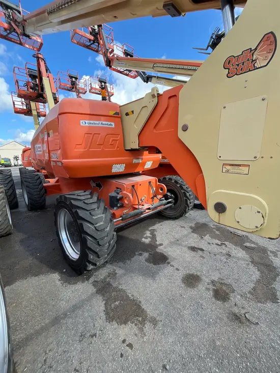 2017 JLG 800AJ Articulating Boom Lift