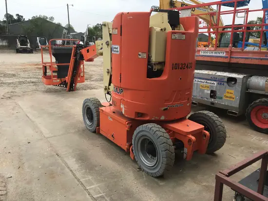 2013 JLG E300AJP Articulating Boom Lift