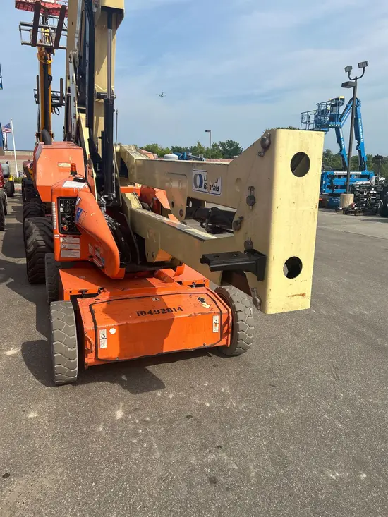 2016 JLG E450AJ Articulating Boom Lift