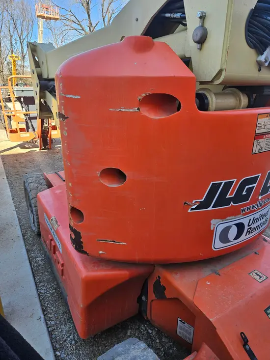 2012 JLG E400AJPN Articulating Boom Lift