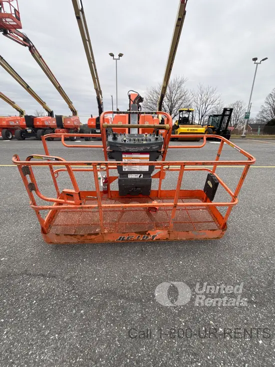 2017 JLG 800AJ Articulating Boom Lift