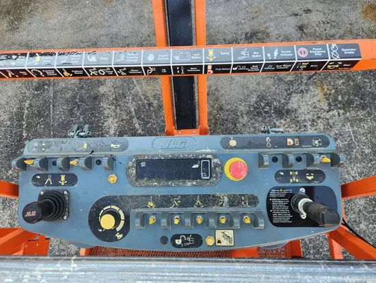 2017 JLG E400AJPN Articulating Boom Lift