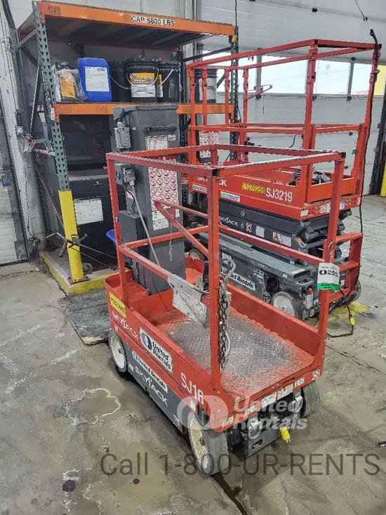 2018 Skyjack SJ16 Self-Propelled One-Person Lift