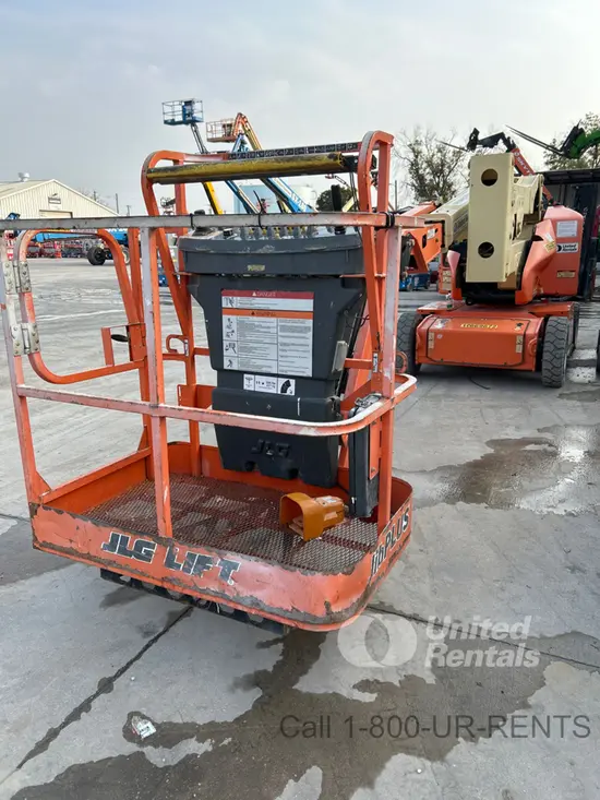2017 JLG E400AJPN Articulating Boom Lift