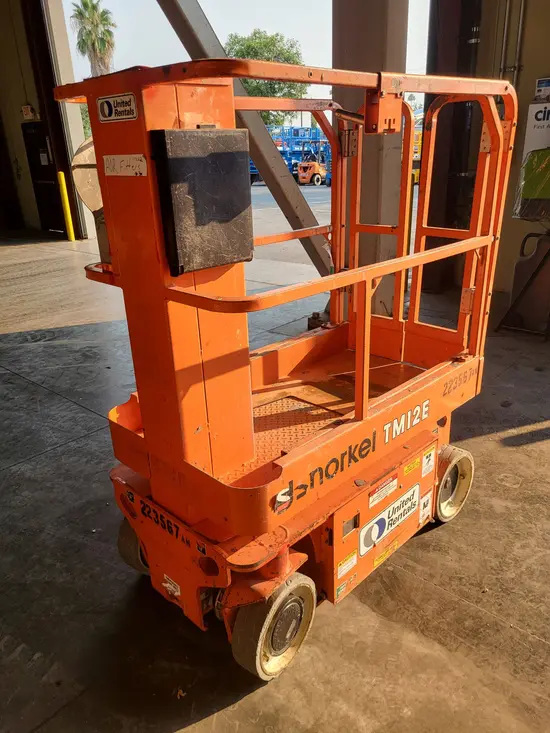 2019 Snorkel TM12E Self-Propelled One-Person Lift