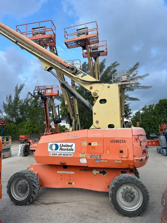 2017 JLG 800S Boom Lift