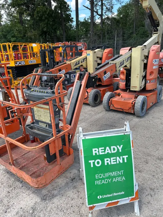 2013 JLG E300AJP Articulating Boom Lift