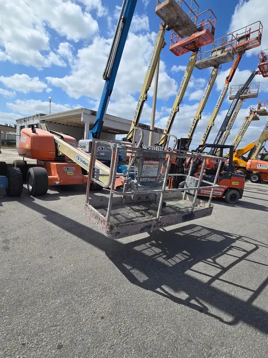 2017 JLG 400S Boom Lift