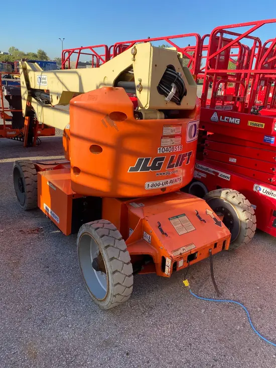 2015 JLG E450AJ Articulating Boom Lift
