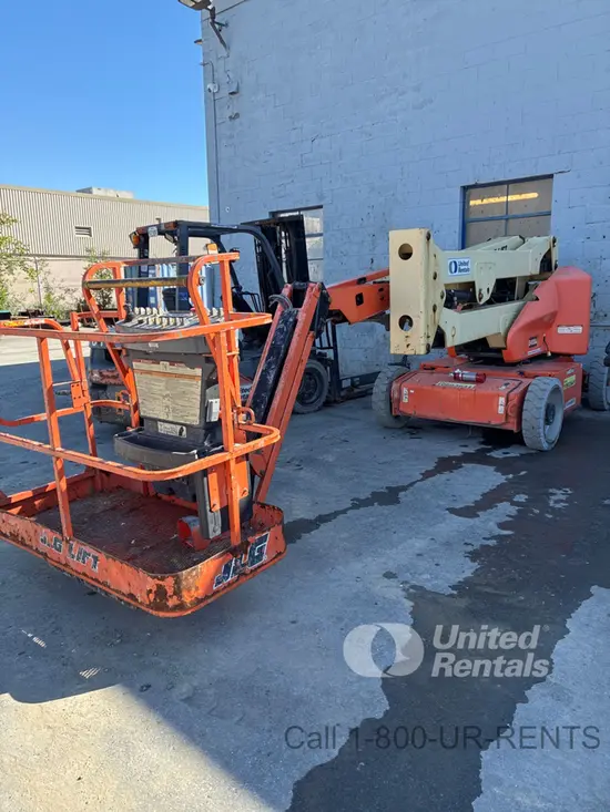 2015 JLG E450AJ Articulating Boom Lift