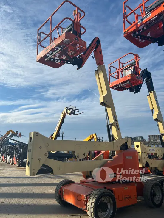2016 JLG E450AJ Articulating Boom Lift