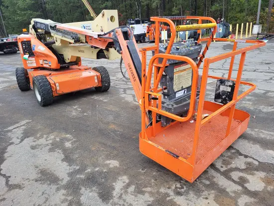 2016 JLG E450AJ Articulating Boom Lift