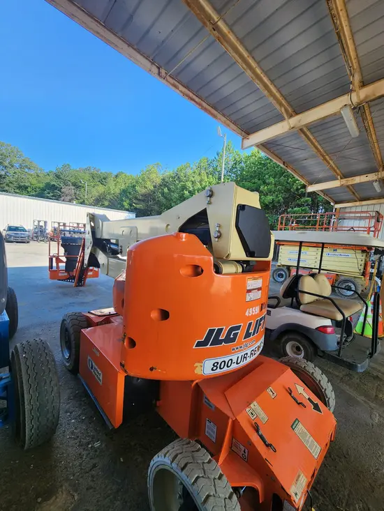 2017 JLG E400AJPN Articulating Boom Lift