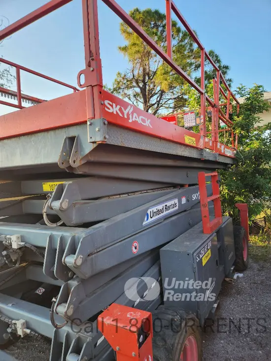 2018 Skyjack SJ9250RT Rough Terrain Scissor Lift