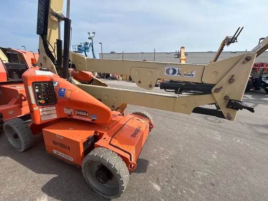 2016 JLG E450AJ Articulating Boom Lift