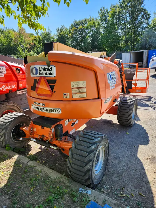 2017 JLG 450AJ Articulating Boom Lift