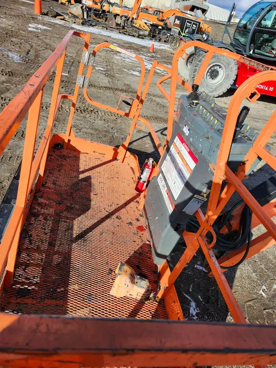 2015 JLG 600AJ Articulating Boom Lift