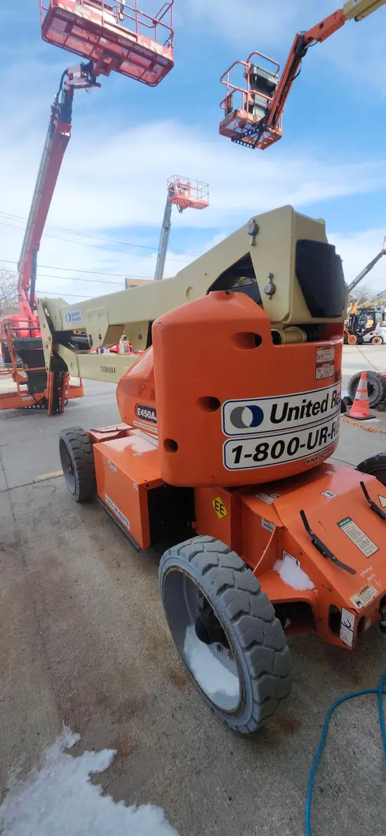 2017 JLG E450AJ Articulating Boom Lift