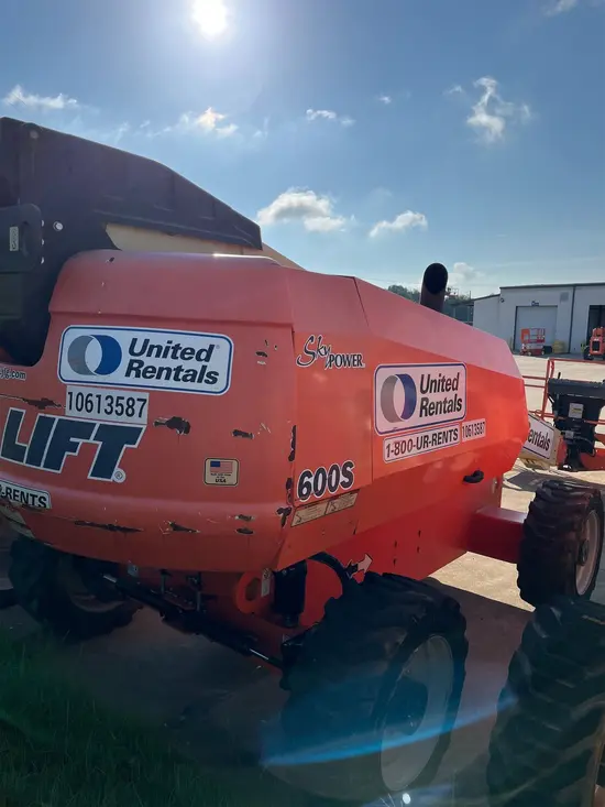 2017 JLG 600S Boom Lift