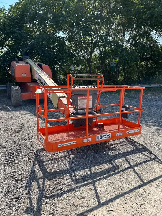 2017 JLG 600S Boom Lift