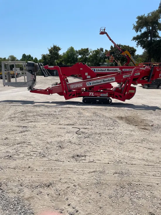 2016 TEUPEN TL69A-BAT Atrium Lift