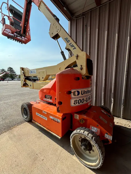 2012 JLG E400AJPN Articulating Boom Lift