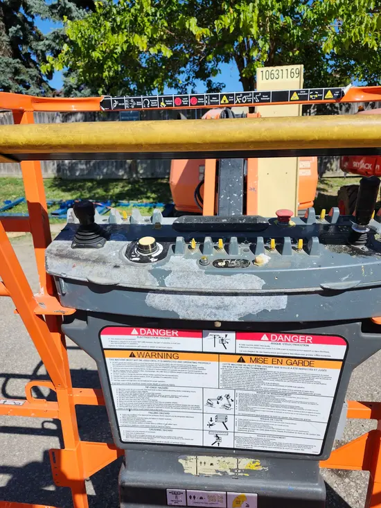 2017 JLG 450AJ Articulating Boom Lift