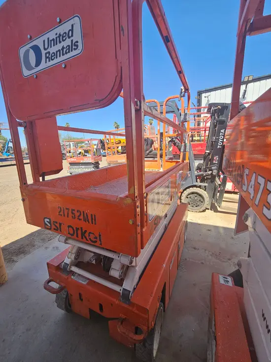 2018 Snorkel S3219E Scissor Lift