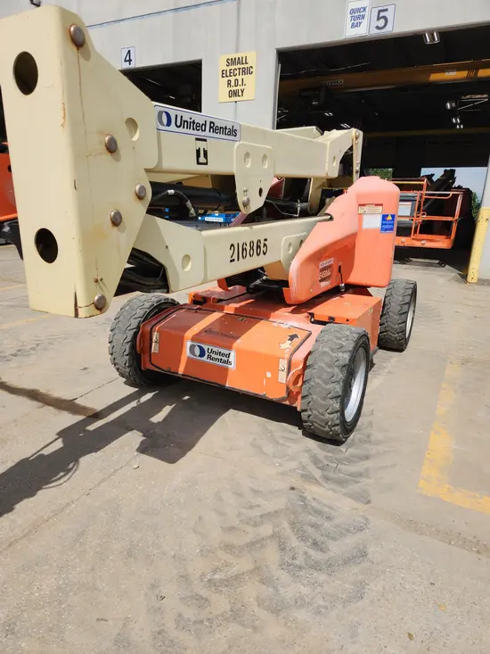 2016 JLG E450AJ Articulating Boom Lift