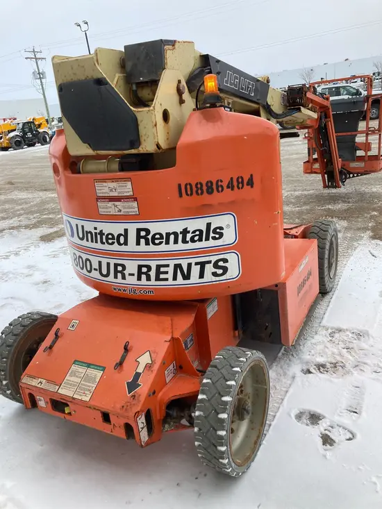 2019 JLG E400AJPN Articulating Boom Lift