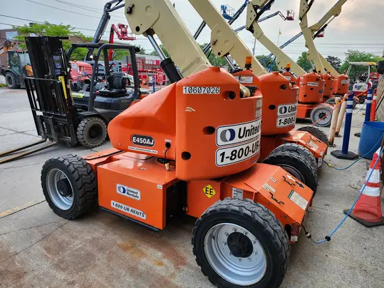 2017 JLG E450AJ Articulating Boom Lift