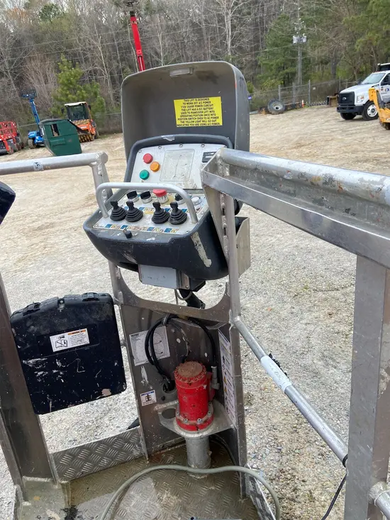 2016 TEUPEN TL69A-BAT Atrium Lift