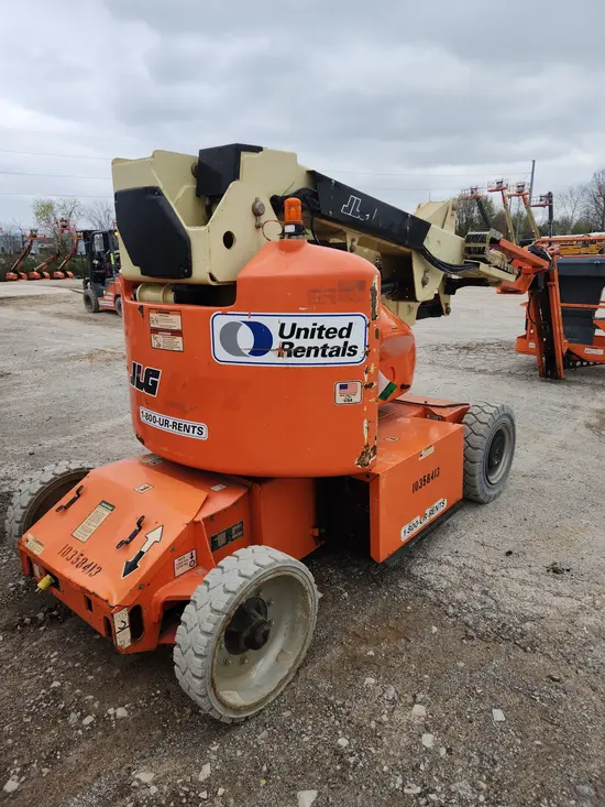 2015 JLG E400AJPN Articulating Boom Lift