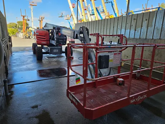 2017 Skyjack SJ63AJ Articulating Boom Lift