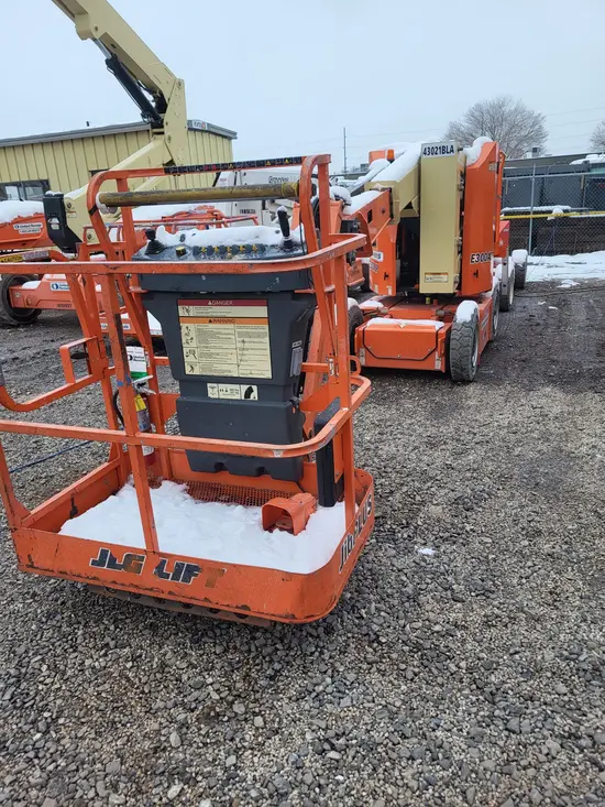 2017 JLG E300AJP Articulating Boom Lift