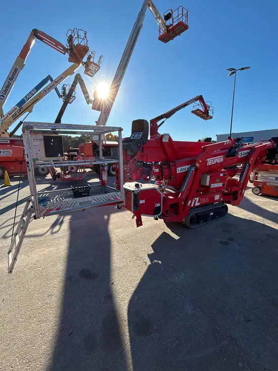 2017 TEUPEN TL72A-BAT Atrium Lift