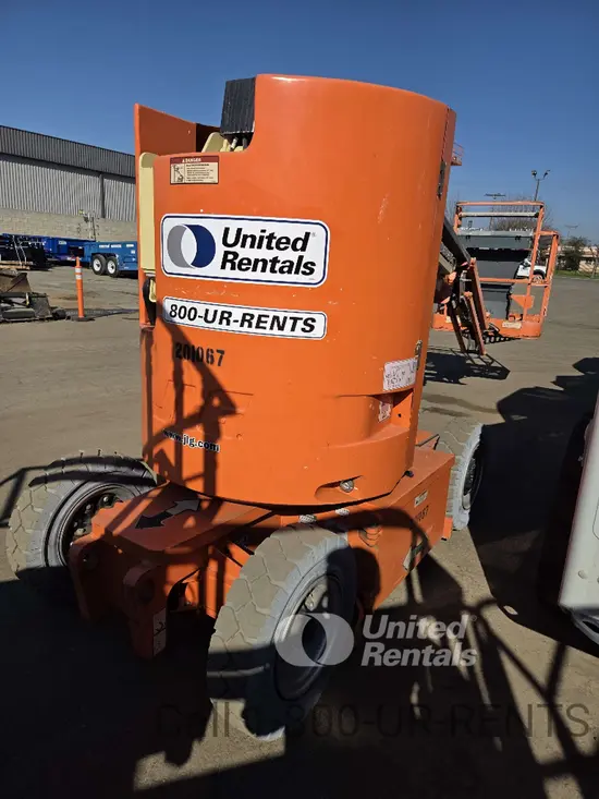 2018 JLG E300AJP Articulating Boom Lift
