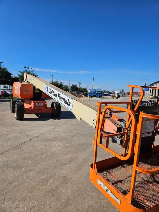 2017 JLG 800S Boom Lift