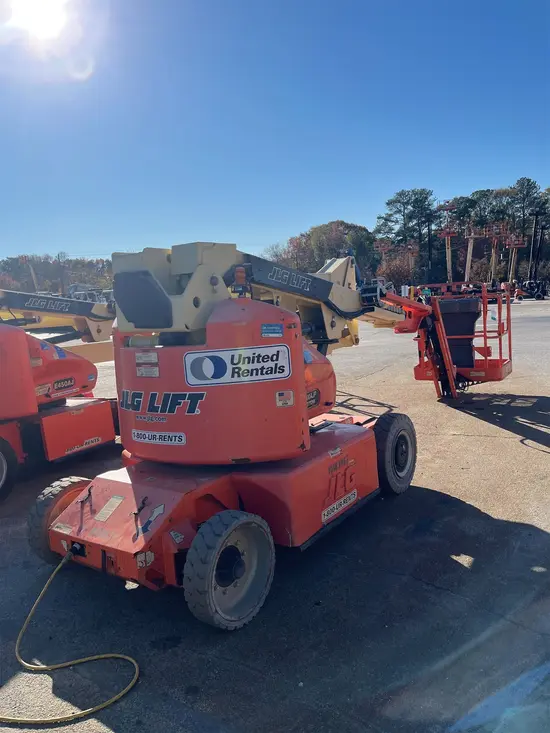 2013 JLG E400AJPN Articulating Boom Lift