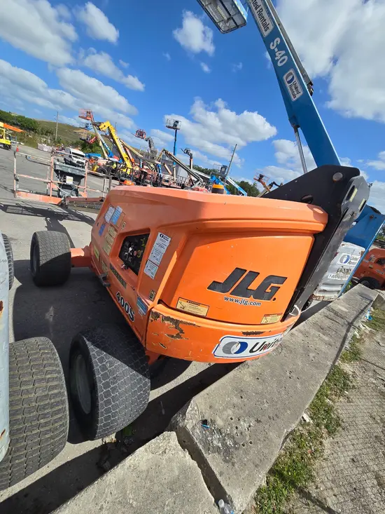 2017 JLG 400S Boom Lift