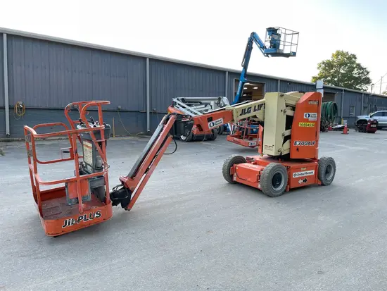 2017 JLG E300AJP Articulating Boom Lift