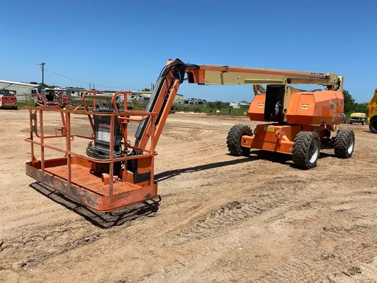 2017 JLG 800AJ Articulating Boom Lift