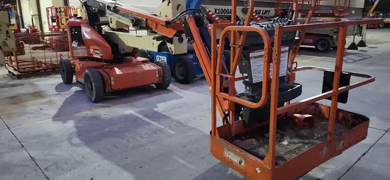 2016 JLG E450AJ Articulating Boom Lift