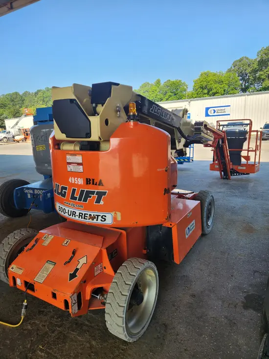 2017 JLG E400AJPN Articulating Boom Lift